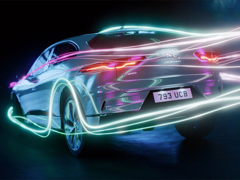 "جاكوار لاند روڤر" تسرّع تحوّلها الكهربائي...  XJ ستكون أول سيارة كهربائية جديدة يتم إنتاجها